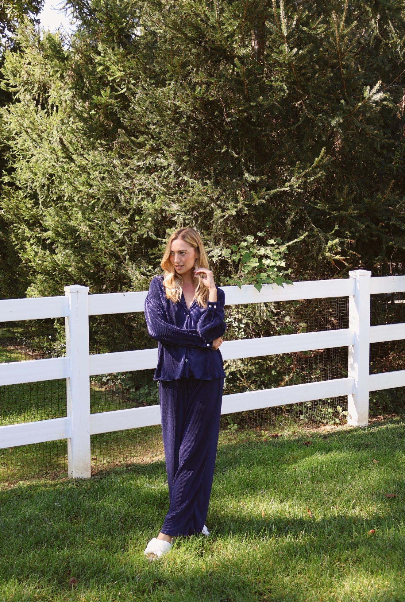 Waverles Pleated Pant Set in Navy