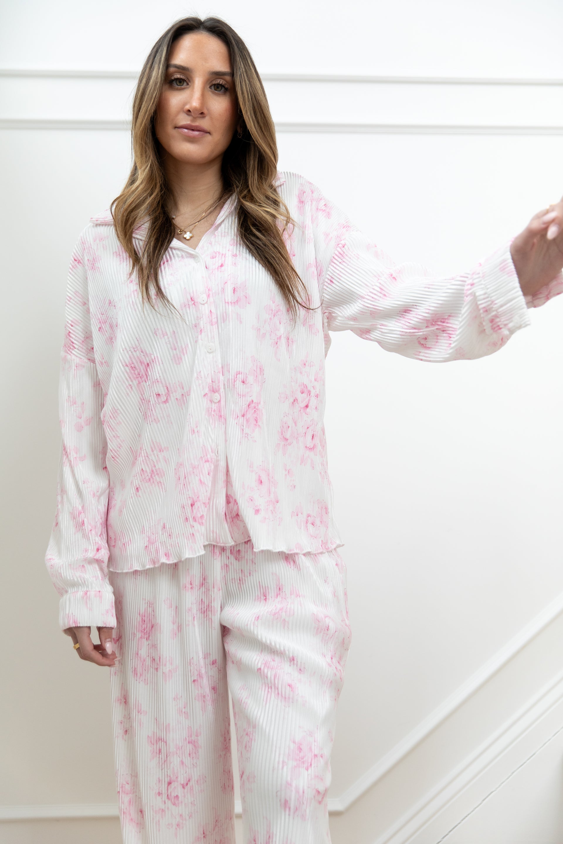 Waverles Pleated Pant Set in Pink Floral