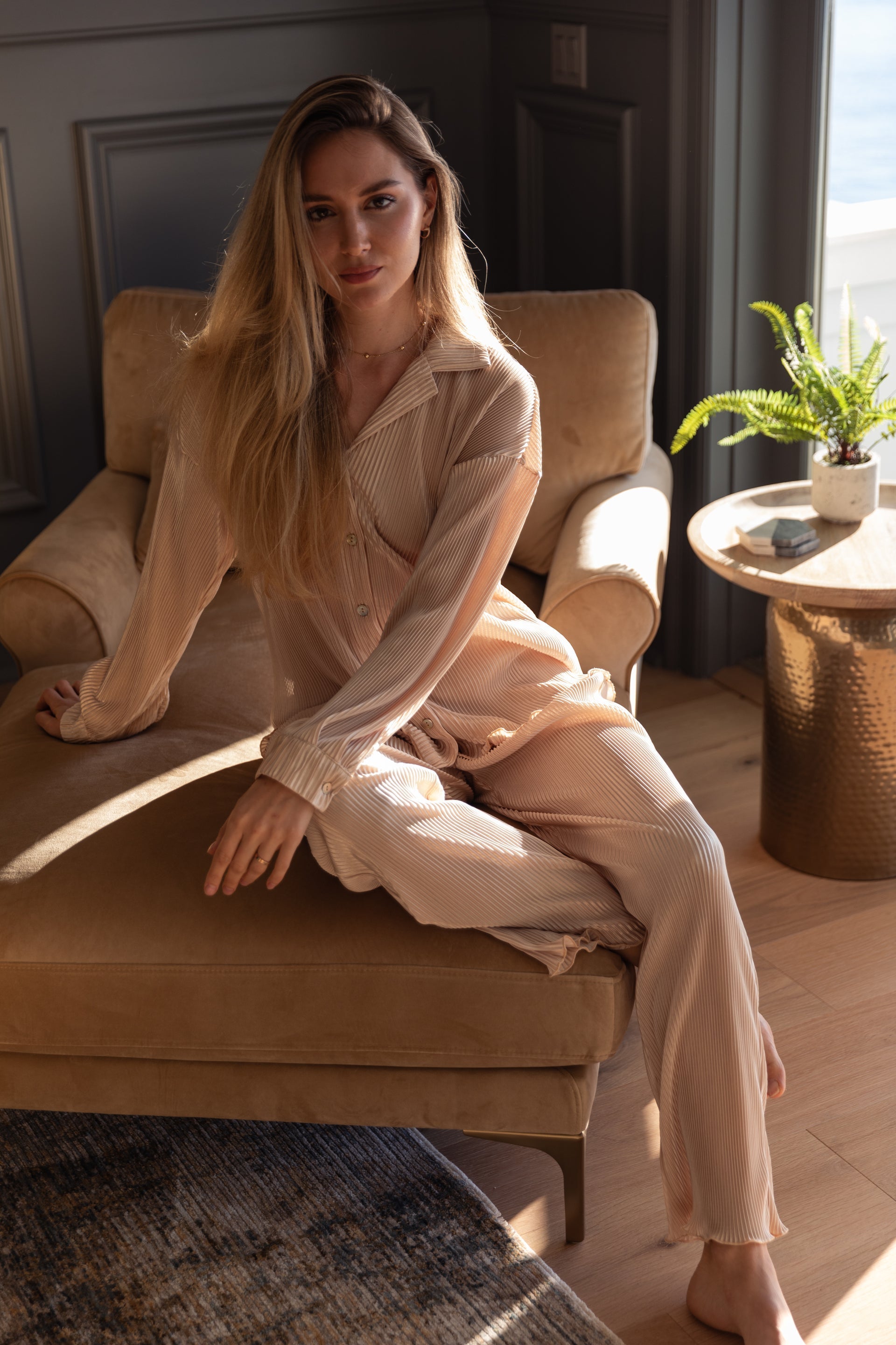 Waverles Pleated Pant Set in Champagne