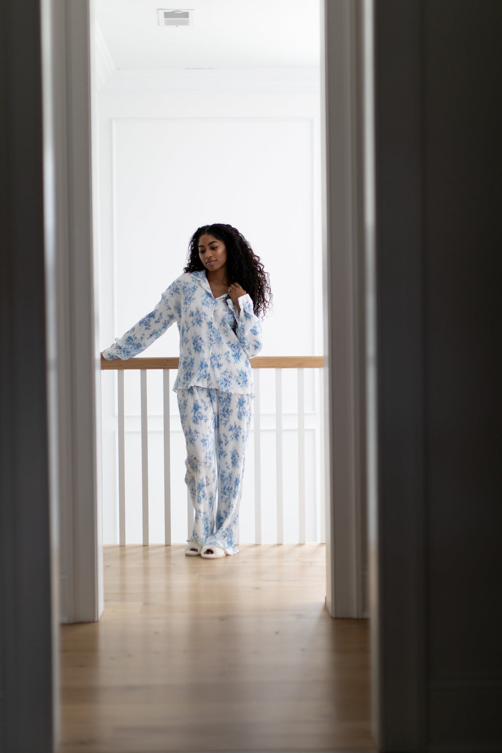 Waverles Pleated Pant Set in Blue Floral