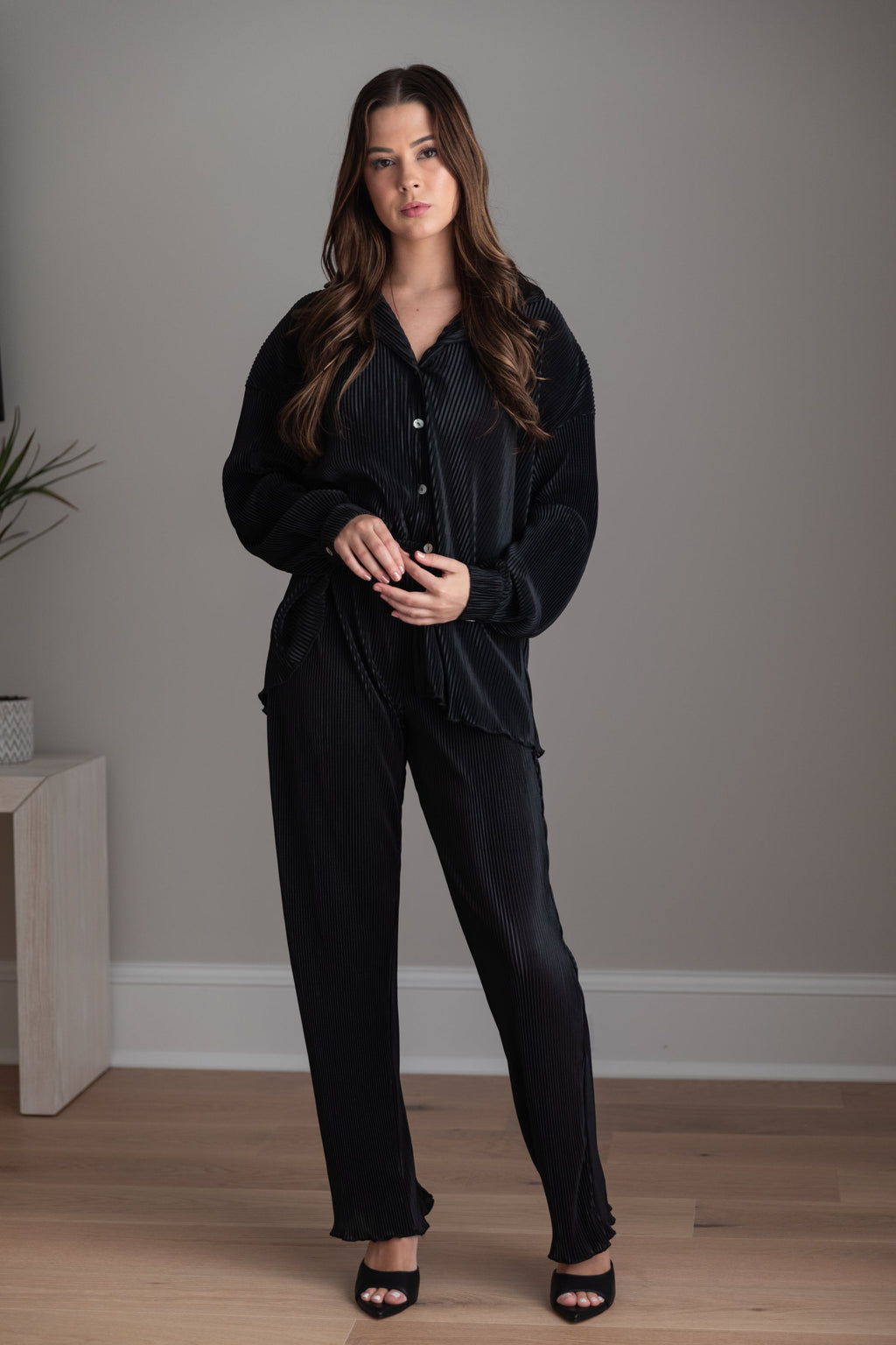 Waverles Pleated Pant Bridal Set in Black