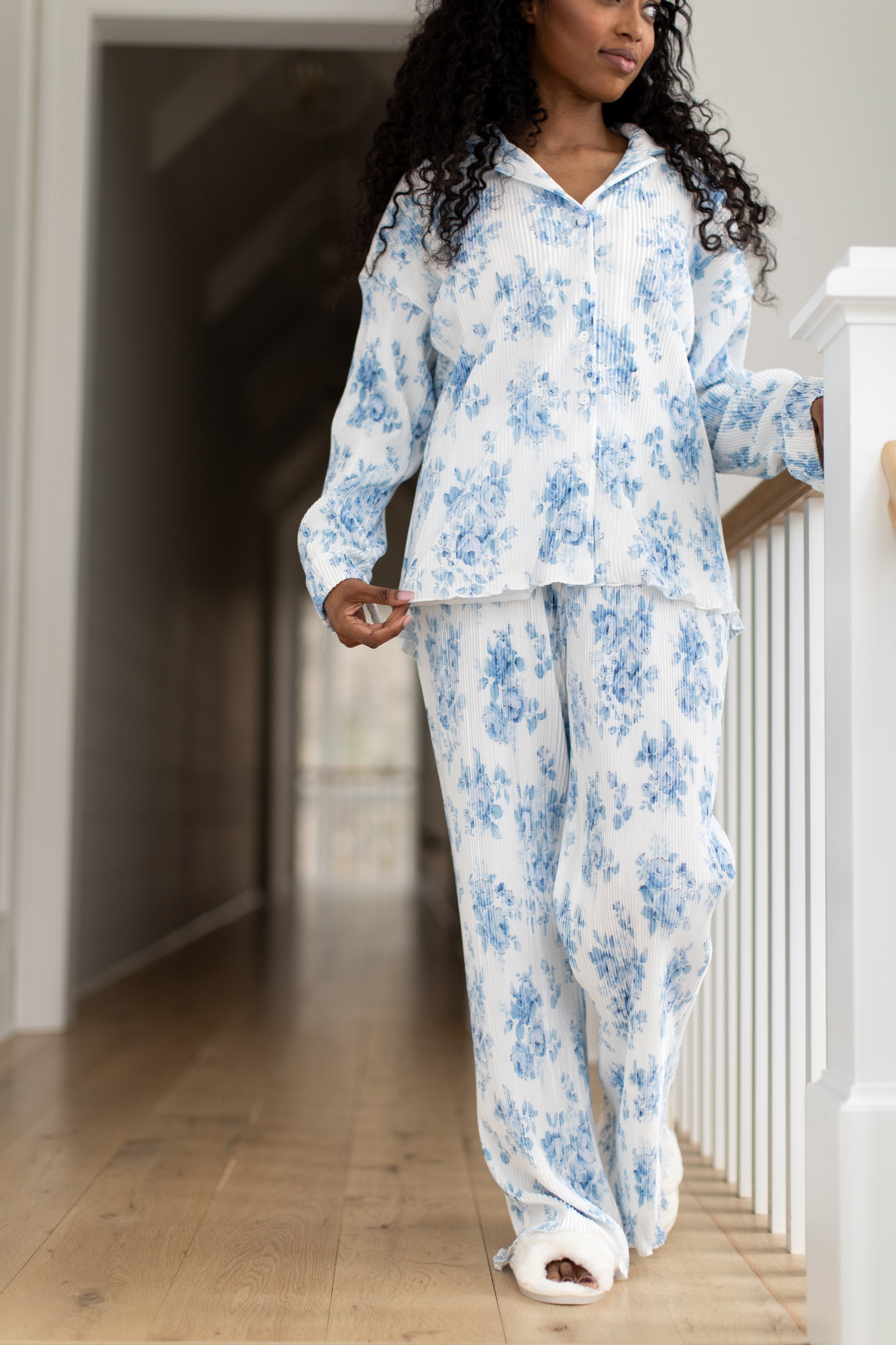 Waverles Pleated Pant Set in Blue Floral